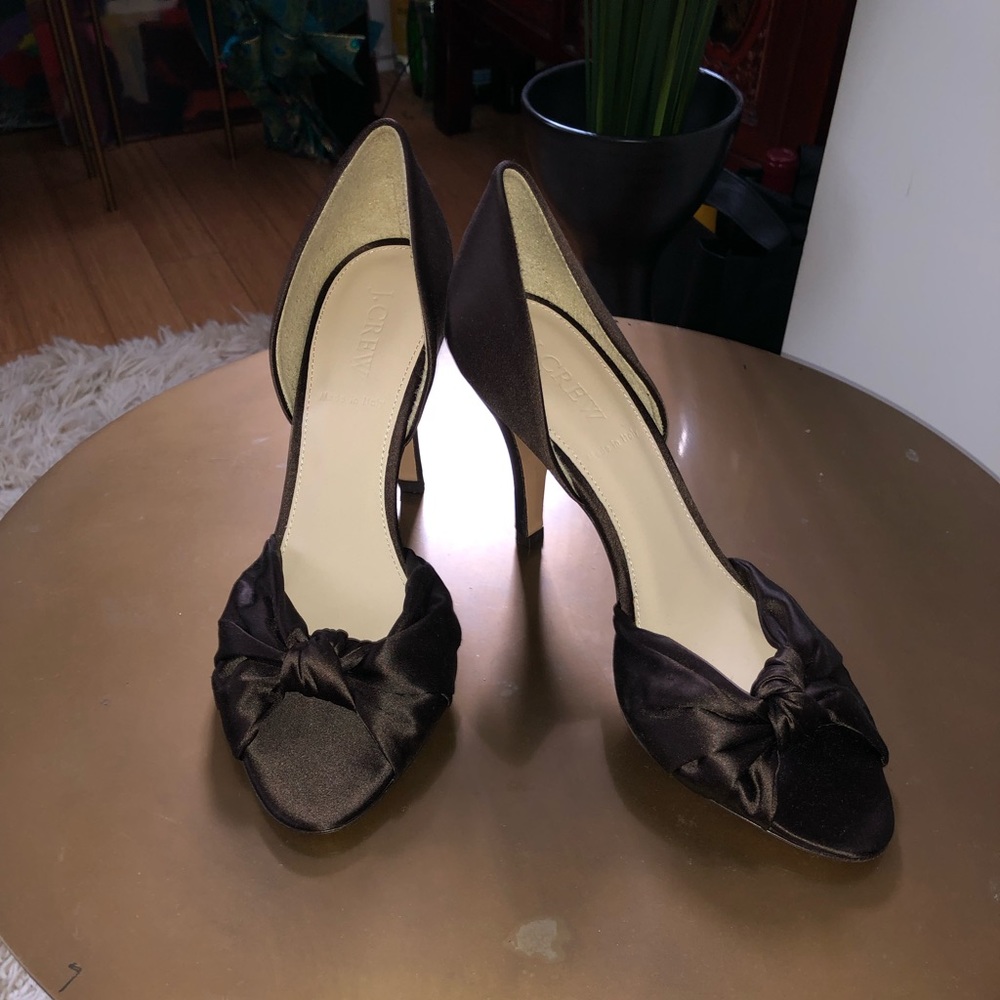 Chocolate brown satin d’orsay pump